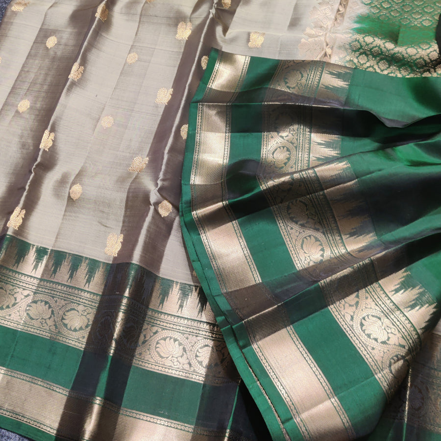 Kanchi Vintage Gap border pattu - KMP353