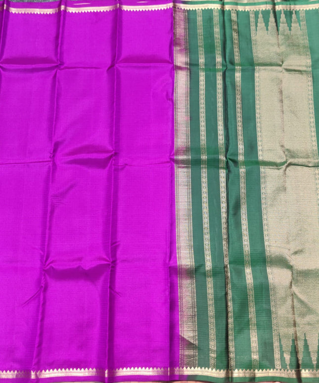 Kanchi pattu small border saree - KMP2033