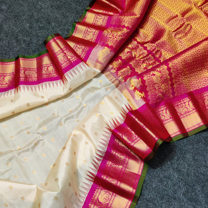 Gadwal small border Pure Silk saree - GPS187