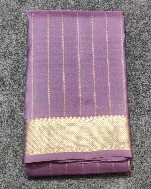 Kanchi pattu small border saree - KMP312