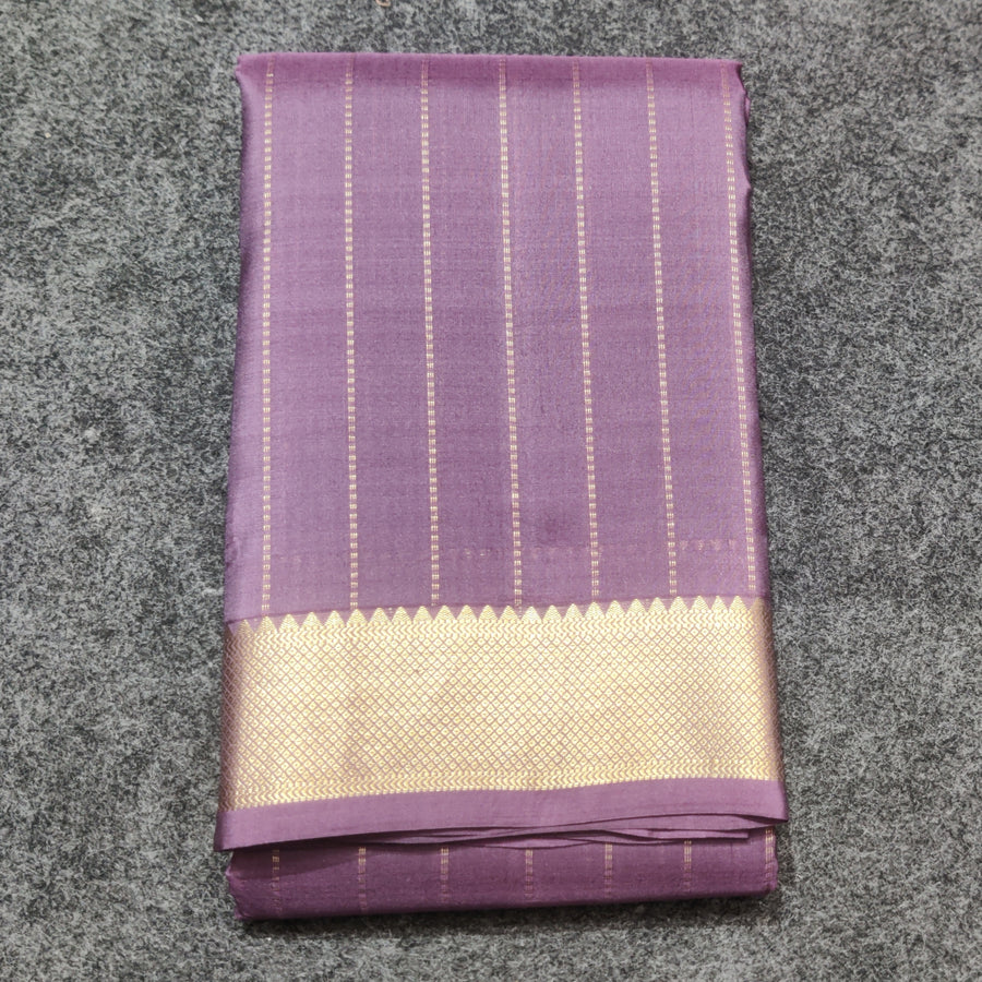 Kanchi pattu small border saree - KMP312