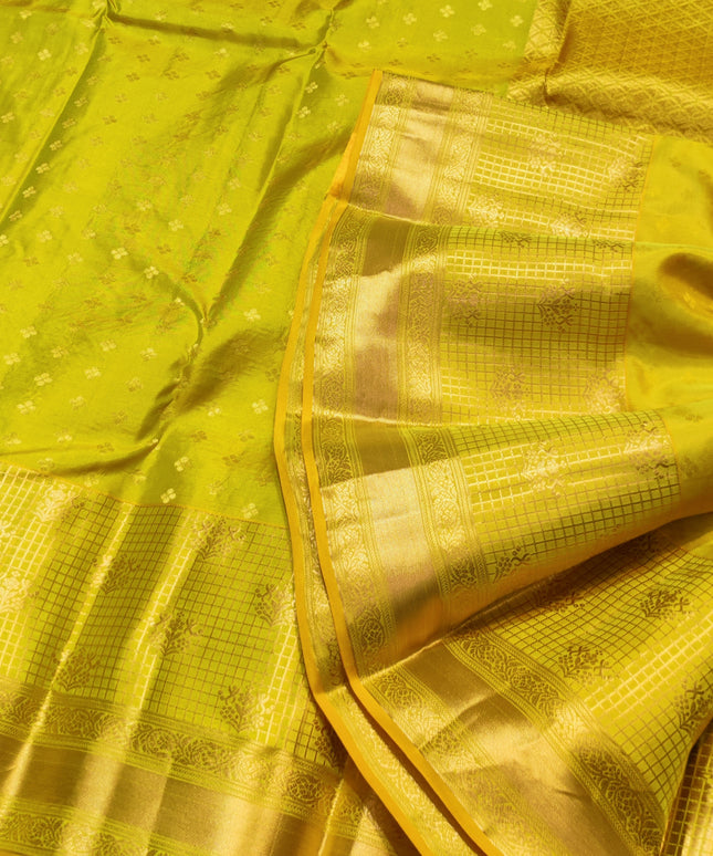Kanchi pure vintage silk Saree - KMP3003