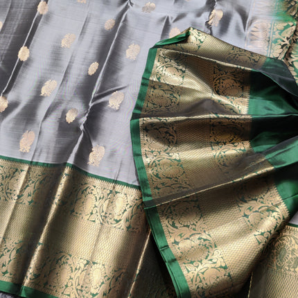 Kanchi Vintage Small border pattu - KMP170