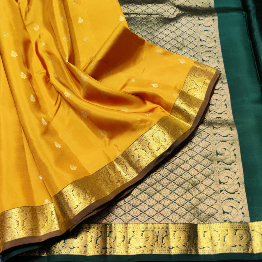 Kanchipattu small border saree - KMP211
