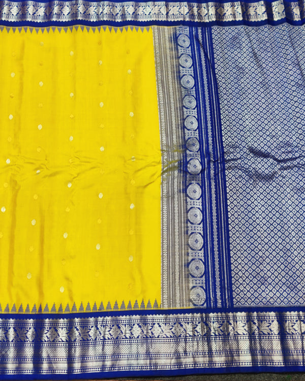 Gadwal Kuttu handloom Pure silk saree - GPS135 alternate view