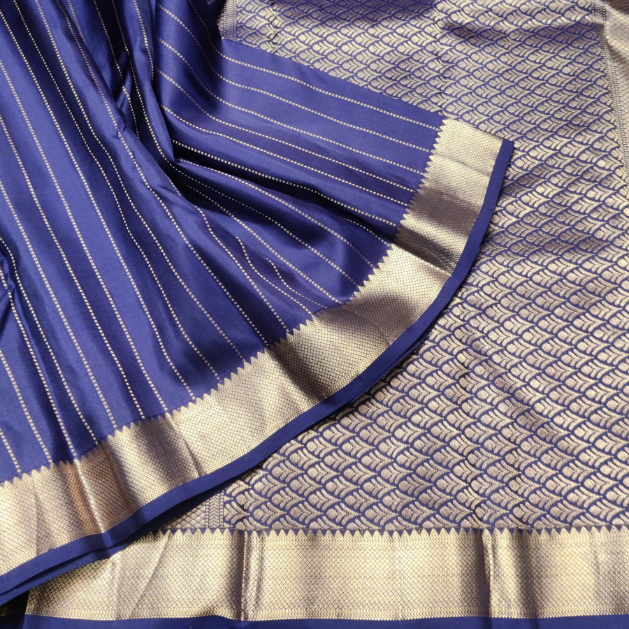 Kanchi pattu small border saree - KMP262