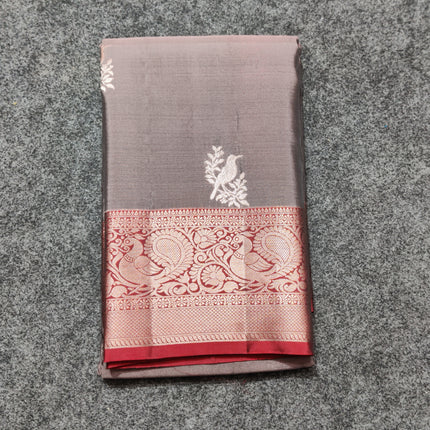 Kanchi Vintage Small border pattu - KMP85