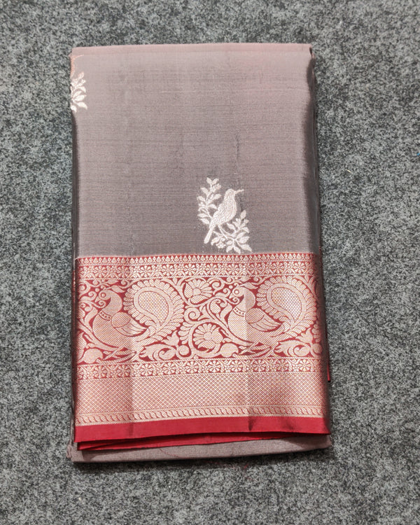 Kanchi Vintage Small border pattu - KMP85