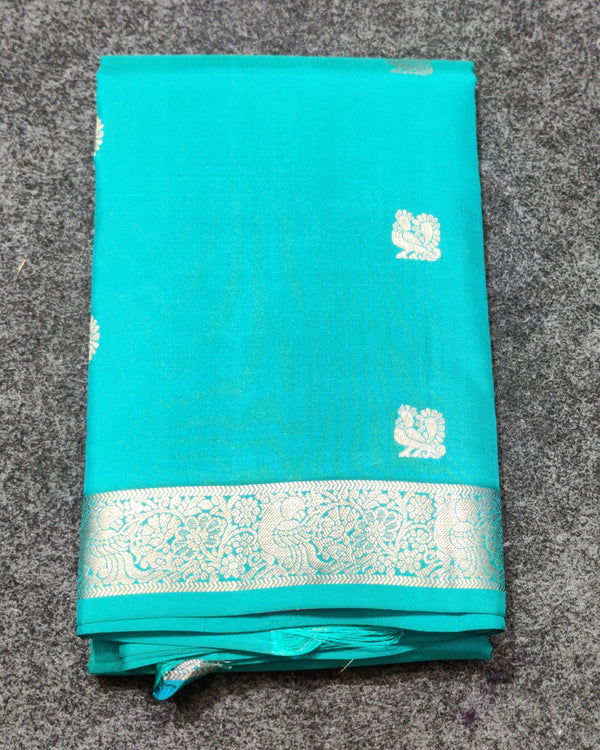 Kanchi pattu small border saree - KMP275
