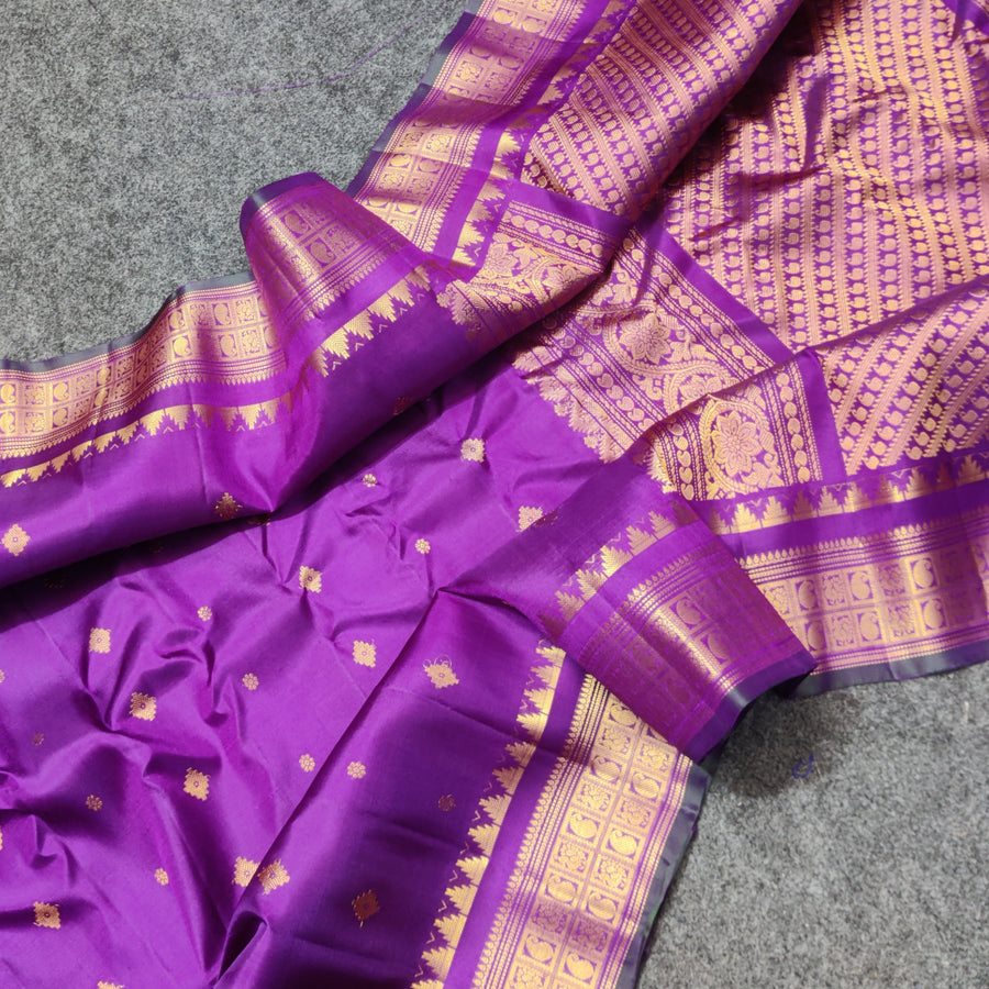Gadwal handloom small border Pure silk saree - GPS218