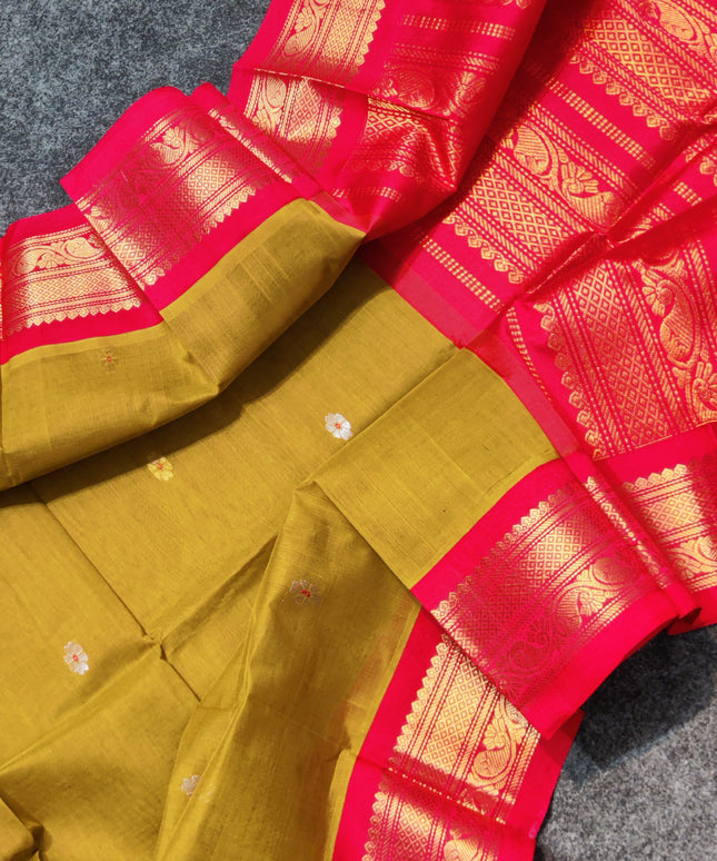 Gadwal Sico Silk Saree - GS44