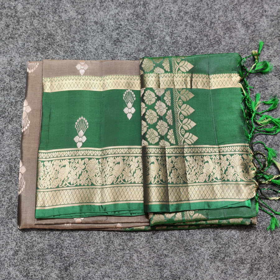 Lightweight pattu Scurt Border Saree - LWP313
