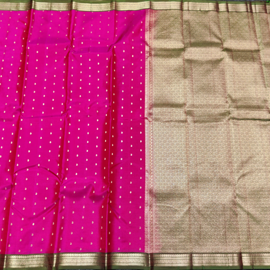 Kanchi pattu small border saree - KMP246