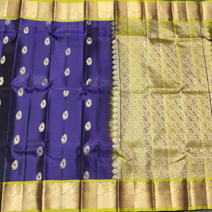 Kanchi Vintage Small border pattu - KMP168