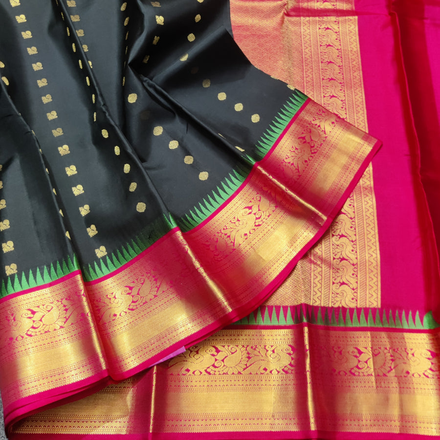 50% off Kanchi kuttu vintage Handloom saree - KMP76