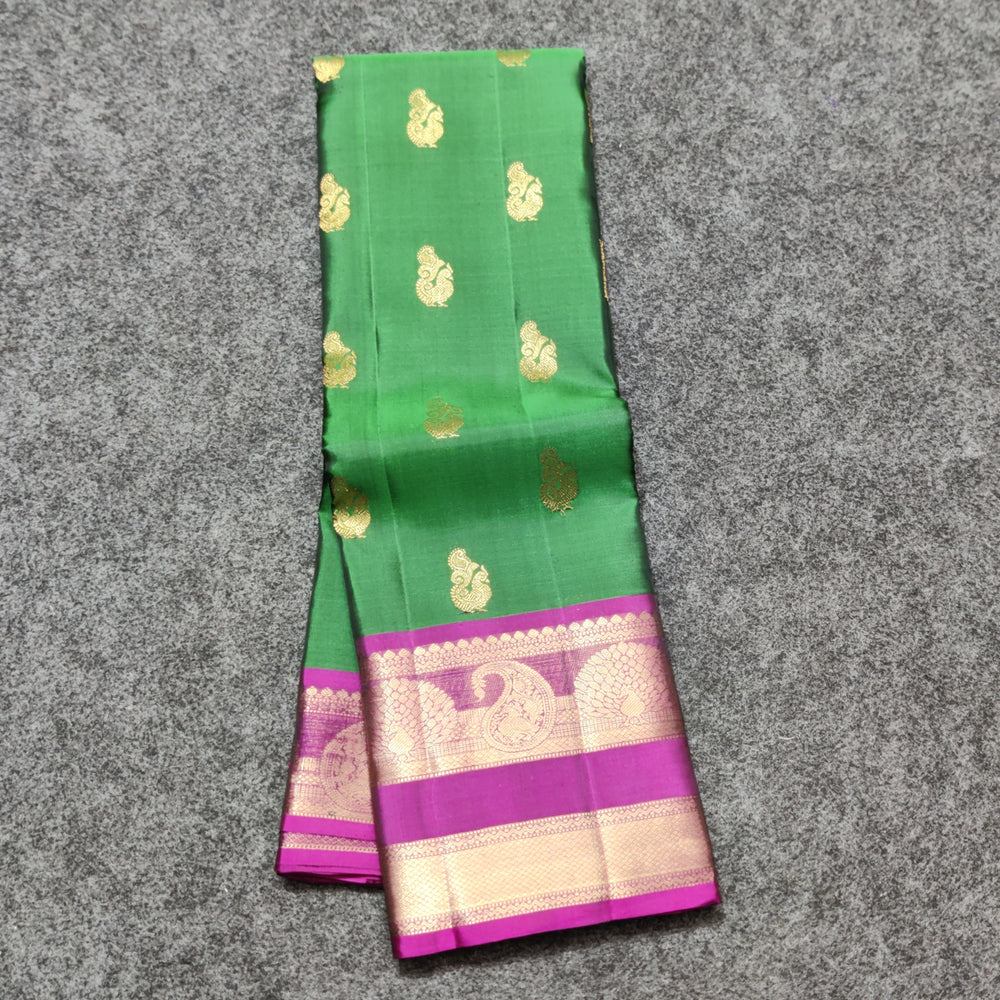 Kanchi Vintage Gap border pattu - KMP273