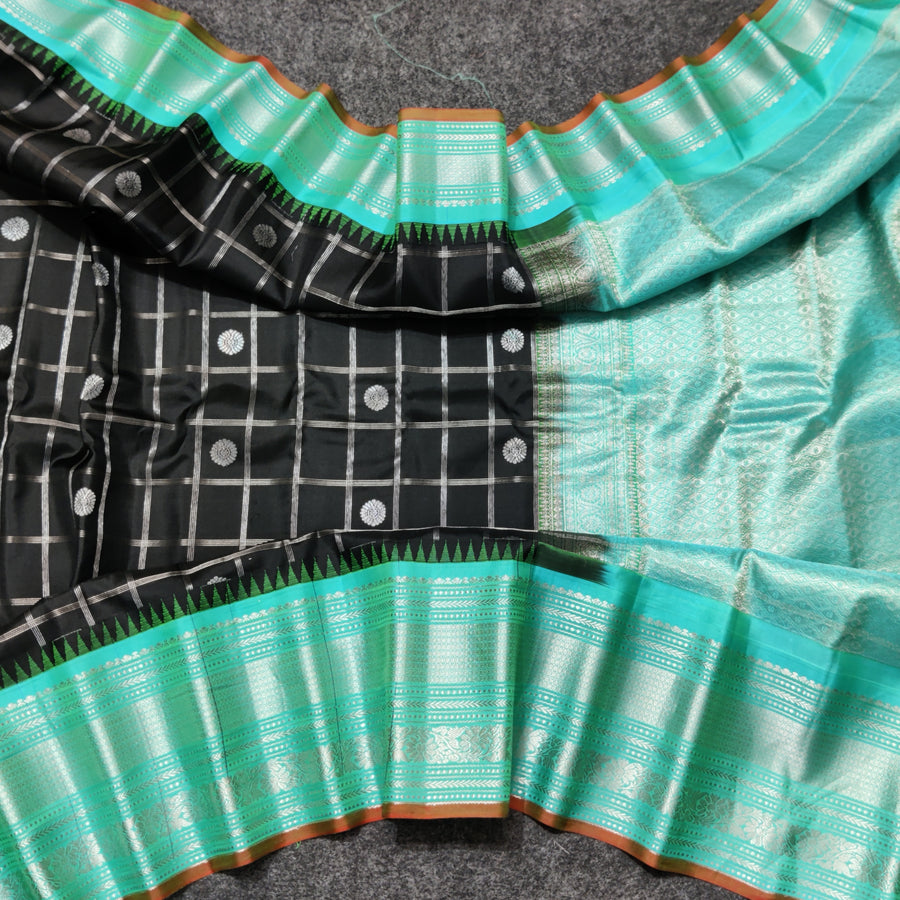 Gadwal check design pure silk- GPS21