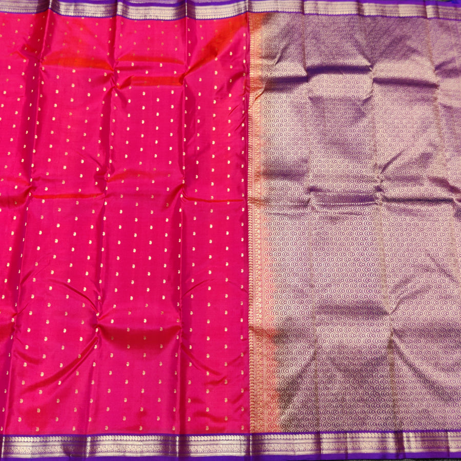 Kanchi pattu small border saree - KMP248