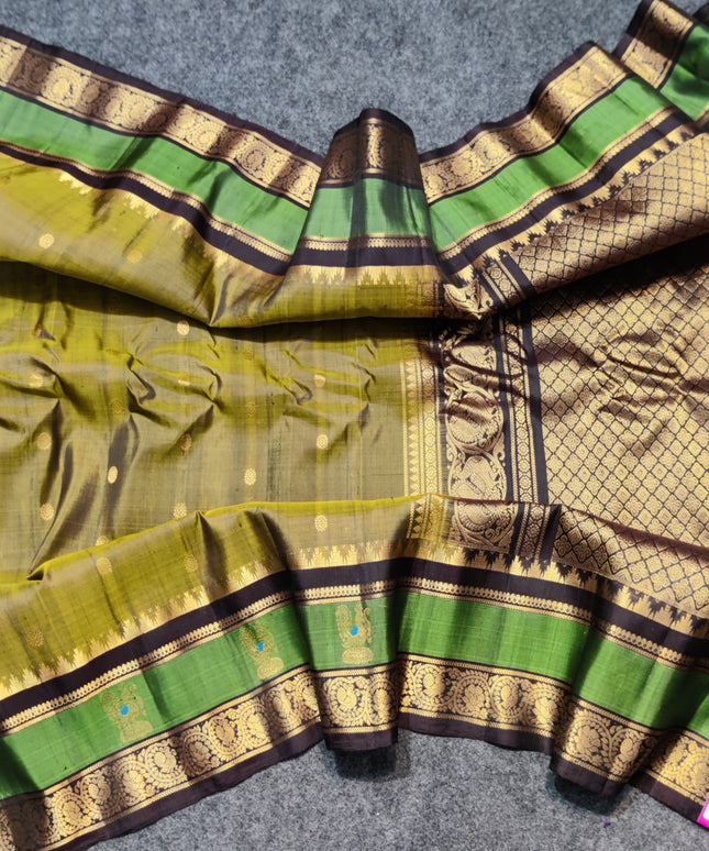 Gadwal Handloom Gap Border saree - GPS92