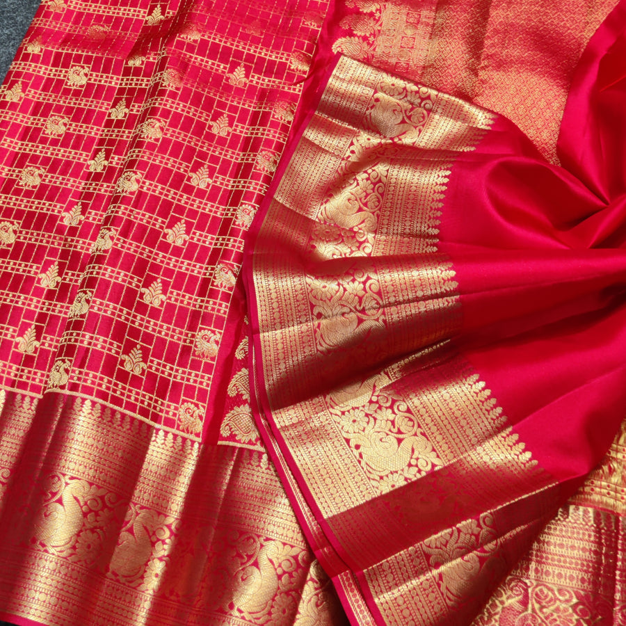 Kanchi Vintage Handloom Pattu Saree - KMP61
