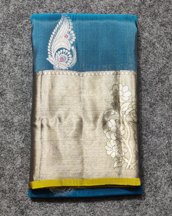 Lightweight pattu Scurt Border Saree - LWP401