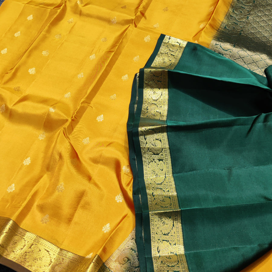 Kanchipattu small border saree - KMP211