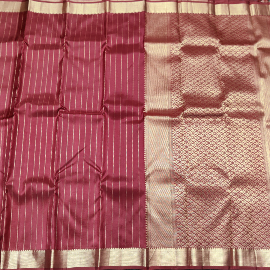 Kanchi pattu small border saree - KMP263