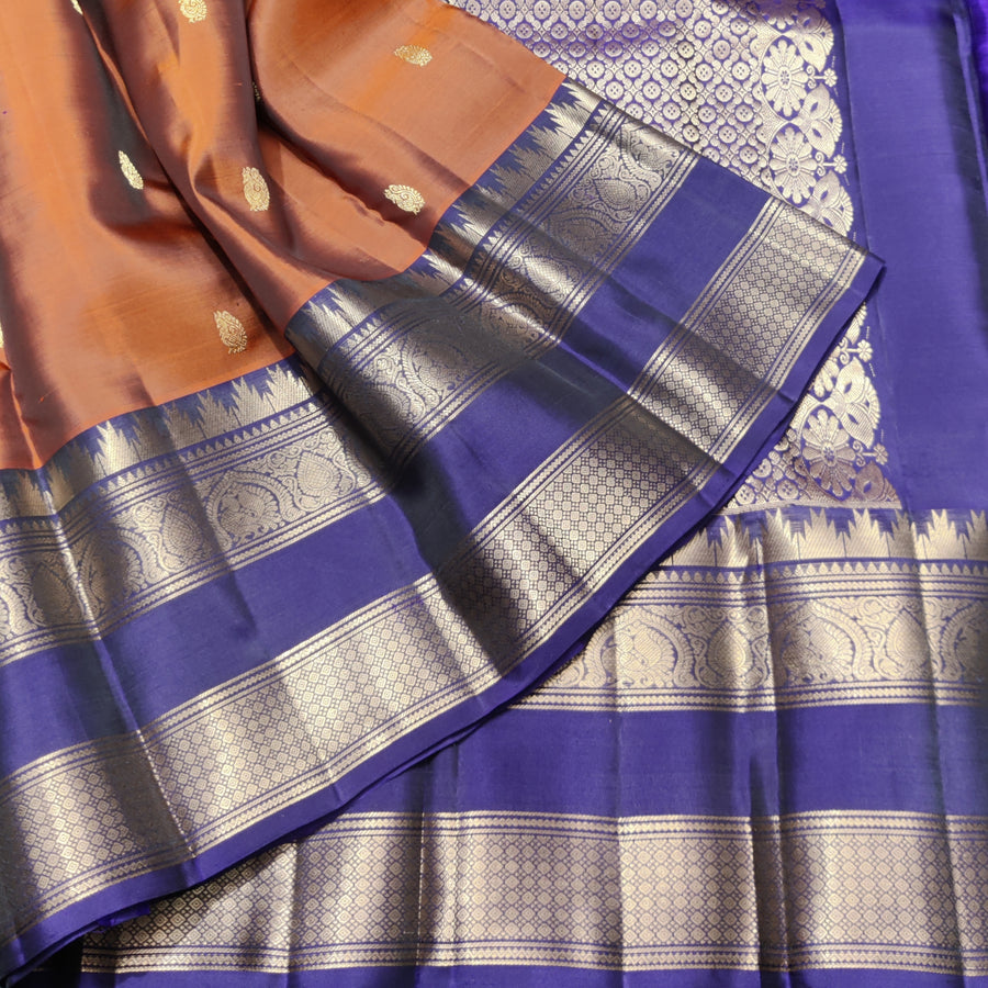 Kanchi Vintage Gap border pattu - KMP292