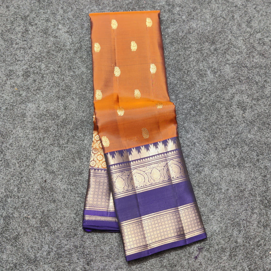 Kanchi Vintage Gap border pattu - KMP292