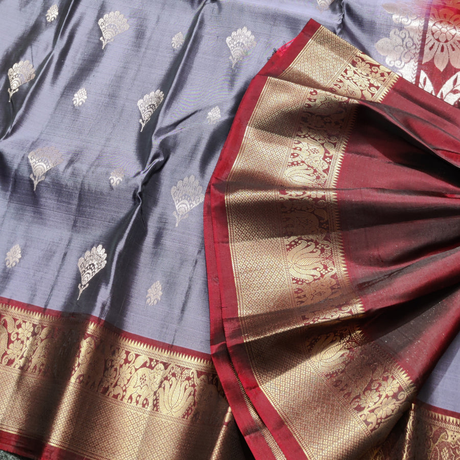 Kanchi Vintage Small border pattu - KMP80
