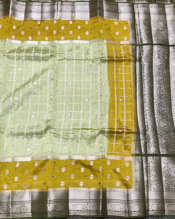 Royal Silk Saree- R03 alternate view