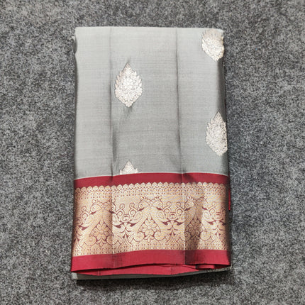 Kanchi pattu Small border saree - KMP91