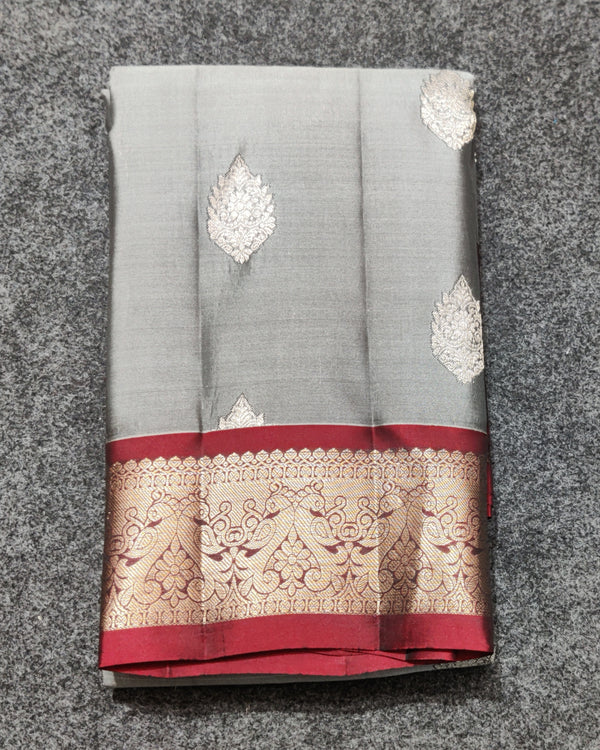 Kanchi pattu Small border saree - KMP91