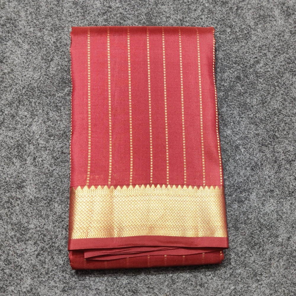 Kanchi pattu small border saree - KMP263