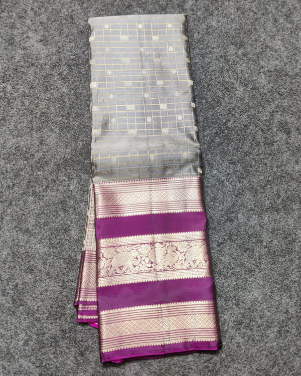 Kanchi Vintage Gap border pattu - KMP105