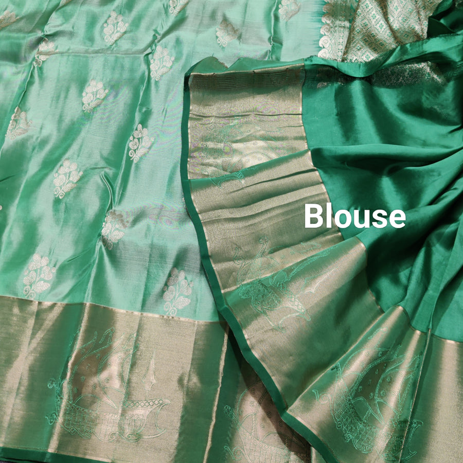 Lightweight pattu Scurt Border Saree - LWP405