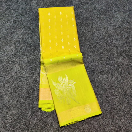 Lightweight Pattu Scurt Border Saree - LWP1077