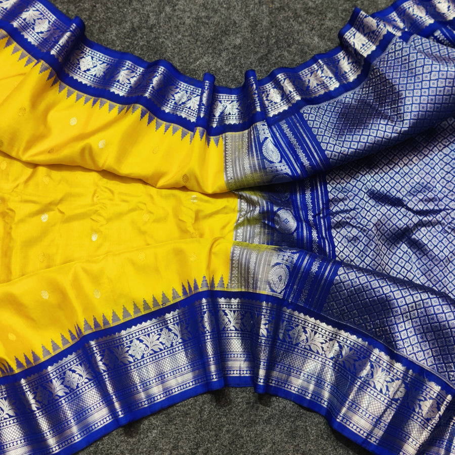 Gadwal Kuttu handloom Pure silk saree - GPS135