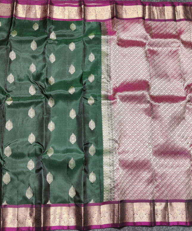 Kanchi pattu Small border saree - KMP93