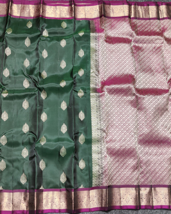 Kanchi pattu Small border saree - KMP93 alternate view