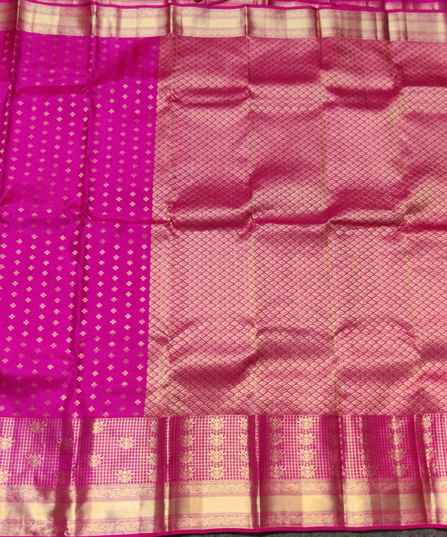 Kanchi pure vintage silk Saree - KMP3002