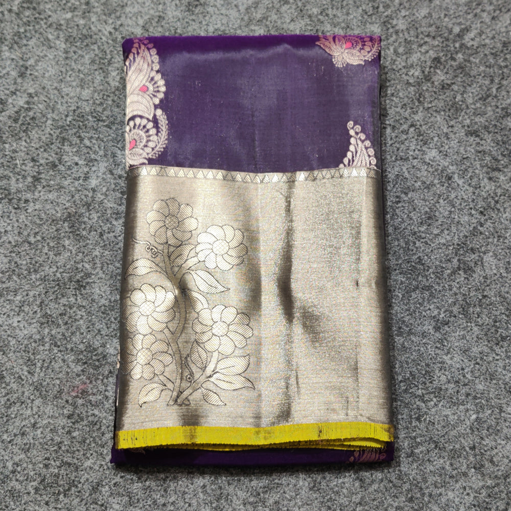 Lightweight pattu Scurt Border Saree - LWP402