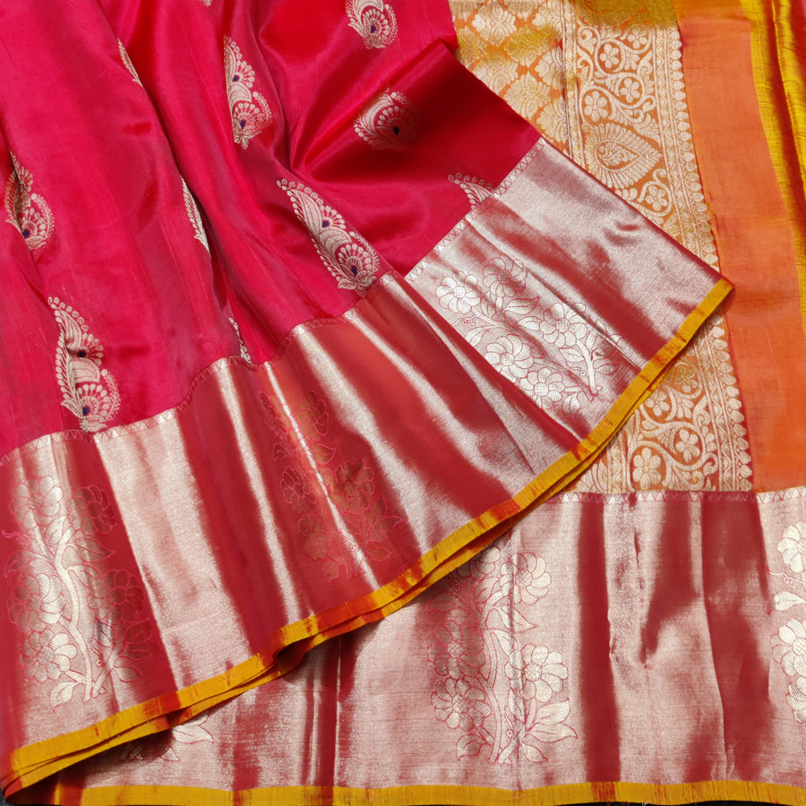 Lightweight pattu Scurt Border Saree - LWP404