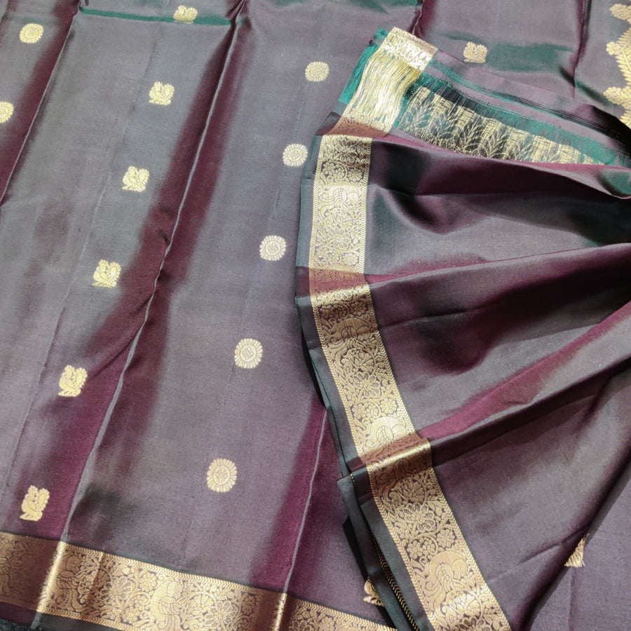 Kanchi pattu small border saree - KMP276