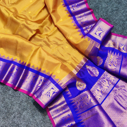 Gadwal Pure silk check Saree - GPS30