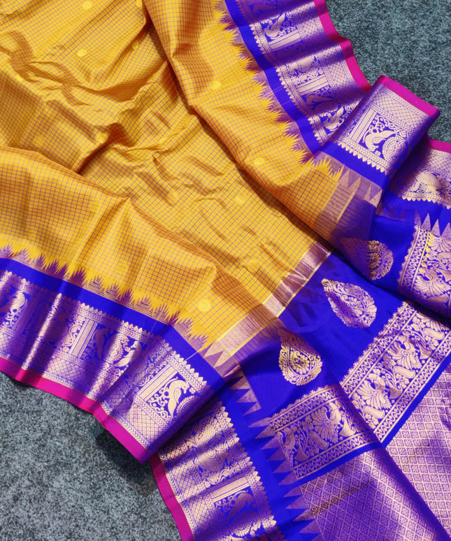 Gadwal Pure silk check Saree - GPS30