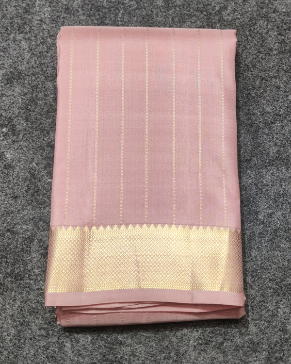 Kanchi pattu small border saree - KMP314