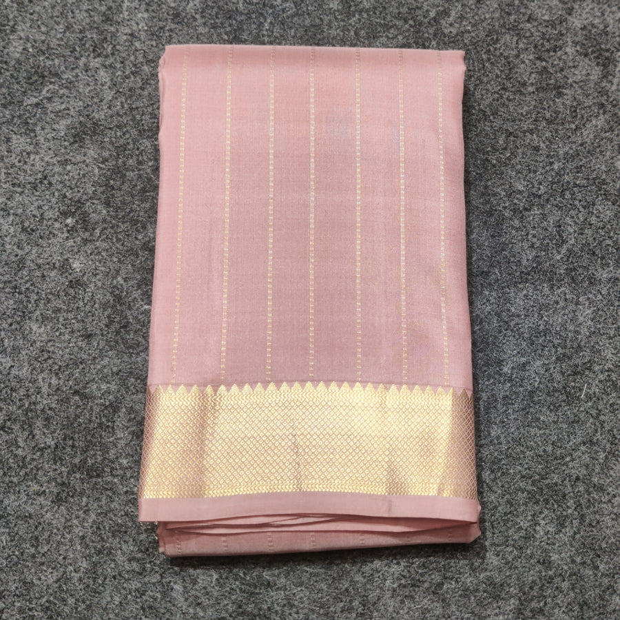 Kanchi pattu small border saree - KMP314