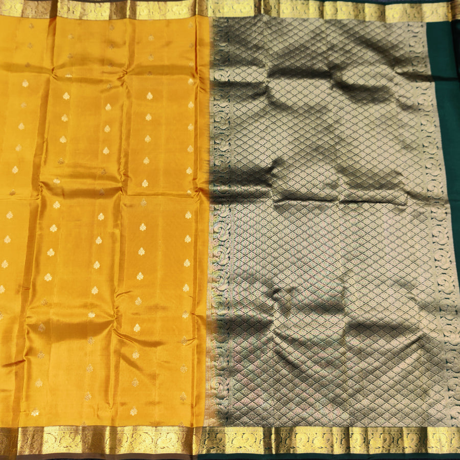 Kanchipattu small border saree - KMP211
