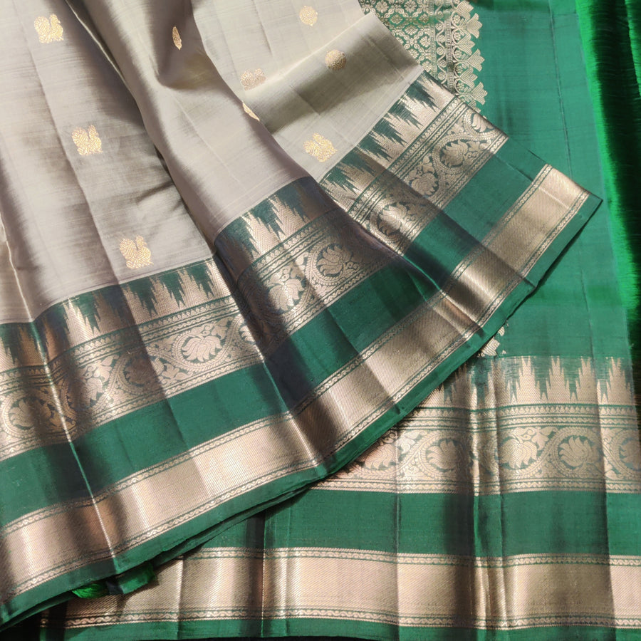 Kanchi Vintage Gap border pattu - KMP353